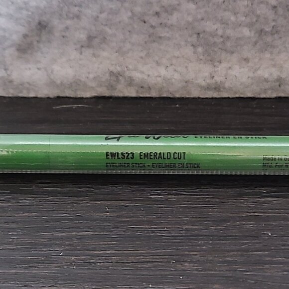 NEW 4pc Bundle - Fantasy Cosplay Shades - MAKEUP REVOLUTION, Jeffree Star, NYX - Picture 9 of 10